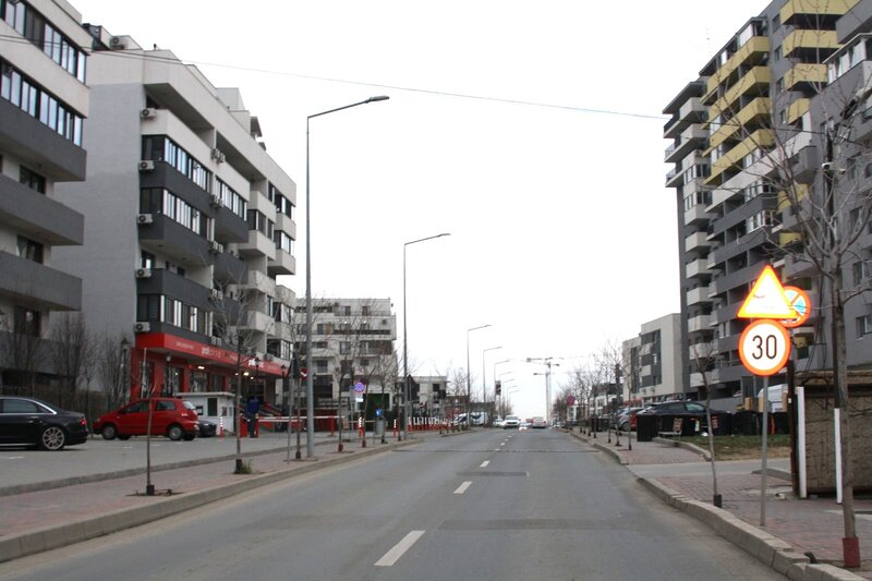 Titan, Parcul Teilor, teren 720 mp